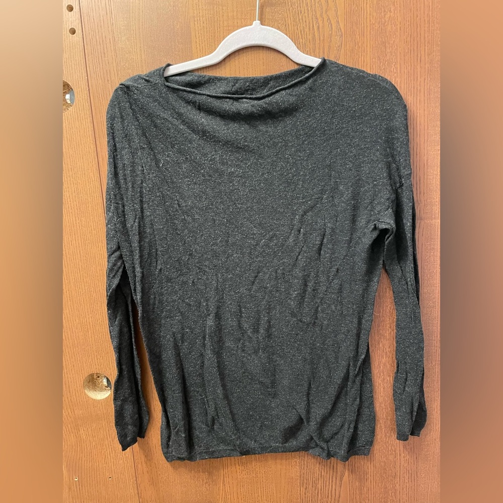 Grey Vince Top
